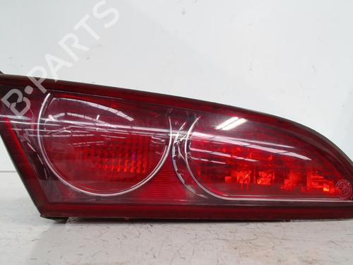 Feu de coffre gauche Feu de coffre gauche ALFA ROMEO 159 (939_) 1.9 JTDM 16V (939AXC1B, 939AXC12) (150 hp) 34290054 34290054