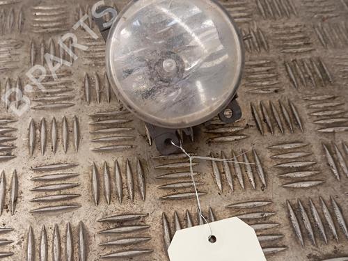 right-front-fog-light-renault-megane-iv-hatchback-b9amn_-2015-39759782 main image