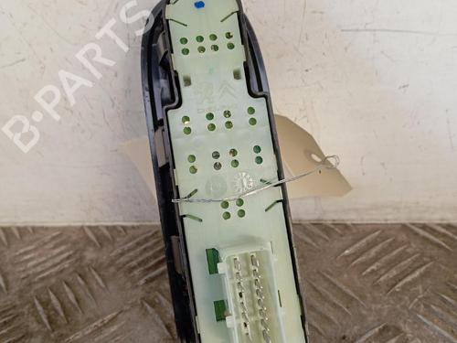 left-front-window-switch-citroen-c3-ii-sc_-2009-38080024 main image