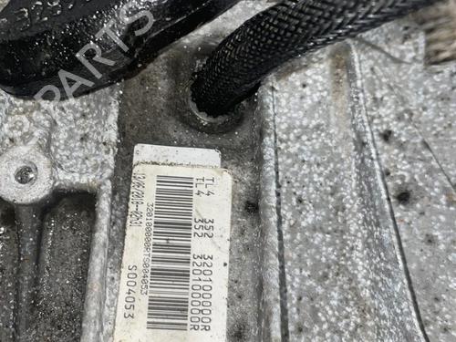 gearbox-renault-megane-iv-hatchback-b9amn_-2015-34290628 main image