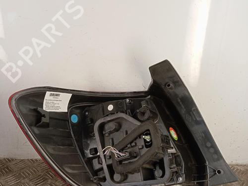 right-taillight-dacia-sandero-ii-2012-38157240 main image