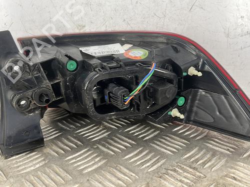 right-taillight-renault-clio-iv-bh_-2012-2013-2014-2015-2016-2017-2018-2019-2020-2021-34296498 main image