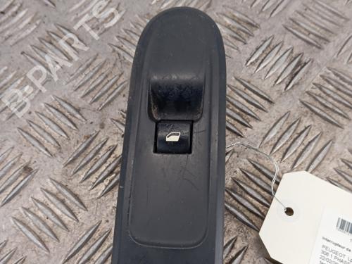 Used Right front window switch Right front window switch PEUGEOT 308 I (4A_, 4C_) 1.6 HDi (109 hp) 34295777 34295777