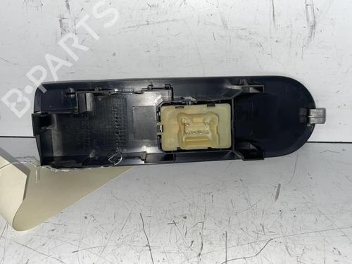 Used Right front window switch Right front window switch RENAULT CAPTUR I (J5_, H5_) 1.5 dCi 90 (J5N4, J5M5, J5MW, J5M6, J5AL, J5AJ) (90 hp) 34290181 34290181