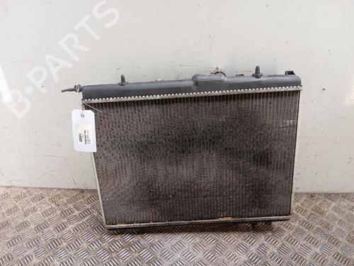 Used Water radiator Water radiator 37079918 37079918