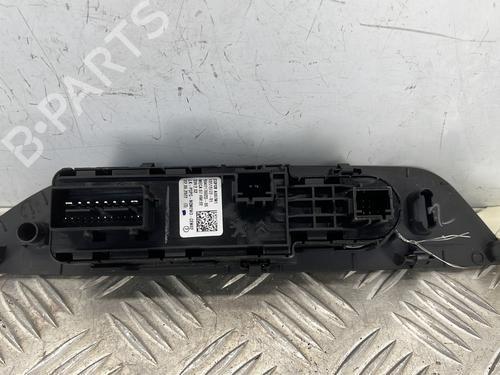 Used Left front window switch Left front window switch PEUGEOT 208 II (UB_, UP_, UW_, UJ_) 1.2 PureTech 100 (101 hp) 34294284 34294284