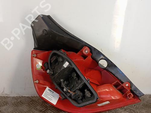 Used Right taillight Right taillight RENAULT CLIO III (BR0/1, CR0/1) 1.5 dCi (C/BR0G, C/BR1G) (68 hp) 36345905 36345905