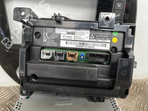 display-monitor-renault-captur-i-j5_-h5_-2013-37656318 main image