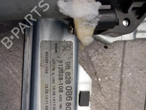 Used Rear right window mechanism Rear right window mechanism PEUGEOT 5008 (0U_, 0E_) 1.6 HDi (114 hp) 34291860 34291860