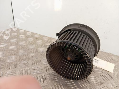 Used Heater blower motor Heater blower motor PEUGEOT 107 (PM_, PN_) 1.0 (68 hp) 34293044 34293044