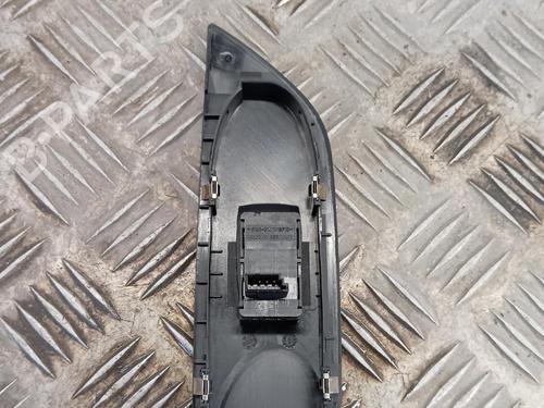 Right rear window switch BMW X1 (E84) sDrive 18 d | BP37036523I28 - Image 2
