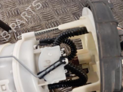Used Fuel pump Fuel pump PEUGEOT 308 II (LB_, LP_, LW_, LH_, L3_) 1.2 VTi 72 (82 hp) 39724365 39724365