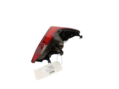 left-taillight-renault-kadjar-ha_-hl_-2015-35990701 main image