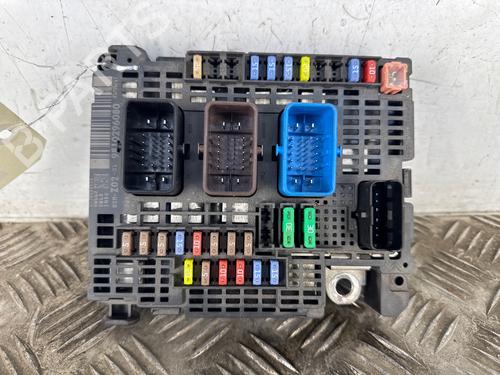 Fuse box CITROËN C4 II (NC_) 1.6 BlueHDi 100 | BP39110139E1 - Image 2