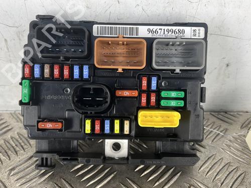 Used Fuse box Fuse box DS DS 3 (SA_) 1.2 THP 130 (SAHNYM) (130 hp) 34295718 34295718