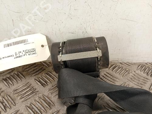 front-right-seatbelt-dacia-sandero-2008-40443822 main image