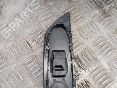 Used Left rear window switch Left rear window switch 37036524 37036524