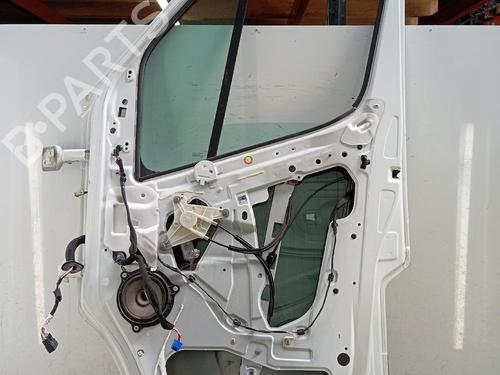 Used Right front door Right front door 37176355 37176355