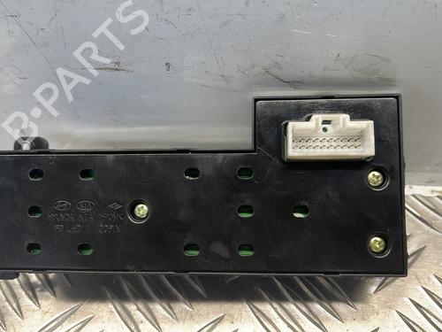Used Left front window switch Left front window switch HYUNDAI i30 (FD) 1.6 CRDi (116 hp) 34292868 34292868
