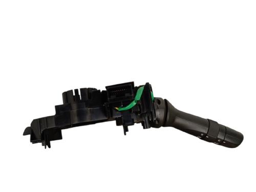 Kombi Kontakt / Stilkkontakt Kombi Kontakt / Stilkkontakt TOYOTA YARIS (_P13_) 1.5 (NSP131_) (112 hp) 35800742 35800742