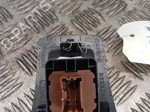 right-rear-window-switch-dacia-sandero-ii-2012-34294930 main image