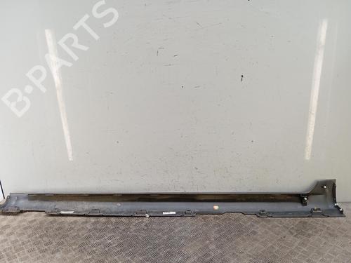 Used Right sideskirt Right sideskirt 36648243 36648243