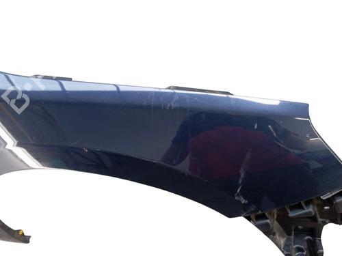 Used Right front fenders Right front fenders VOLVO V60 I (155) D4 (181 hp) 34296130 34296130