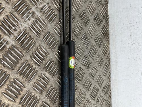 Tailgate lift support KIA CEE'D Hatchback (ED) 1.6 CRDi 90 | BP40249372C138 - Image 2