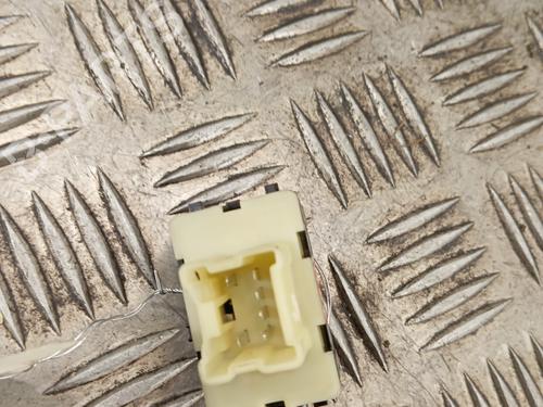 right-front-window-switch-dacia-sandero-ii-2012-34294931 main image