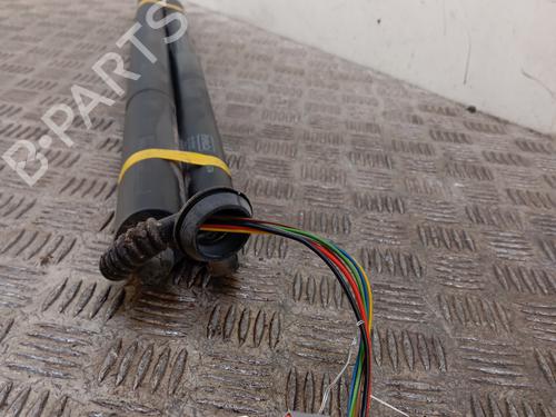 tailgate-lift-support-ford-kuga-i-2008-2009-2010-2011-2012-34295863 main image