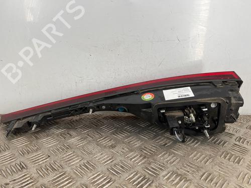left-tailgate-light-renault-megane-iv-hatchback-b9amn_-2015-40249401 main image