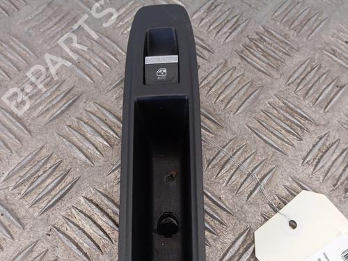 left-rear-window-switch-renault-clio-v-b7_-2019-34296347 main image