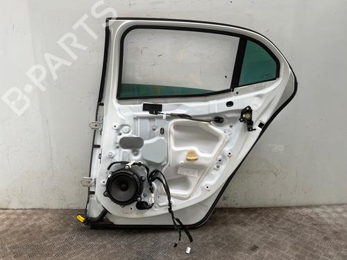right-rear-door-renault-megane-iv-hatchback-b9amn_-2015-37715609 main image