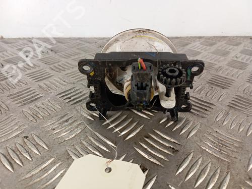 Used Right front fog light Right front fog light CITROËN C3 III (SX) 1.5 BlueHDi 100 (SXYHYP, SXYHTU) (102 hp) 34304803 34304803