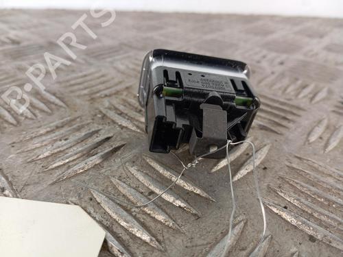 Used Right front window switch Right front window switch 37000029 37000029