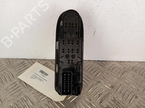 Used Left front window switch Left front window switch CITROËN C3 II (SC_) 1.4 (73 hp) 34302455 34302455