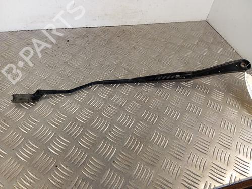 front-windshield-wiper-arm-renault-clio-v-b7_-2019-34303196 main image
