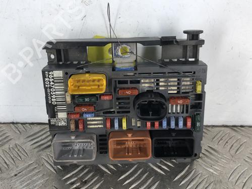 Used Fuse box Fuse box PEUGEOT 407 (6D_) 1.6 HDi 110 (6D9HZC, 6D9HYC) (109 hp) 34305020 34305020