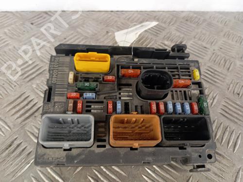 Used Fuse box Fuse box PEUGEOT 308 I (4A_, 4C_) 1.6 HDi (109 hp) 34302044 34302044