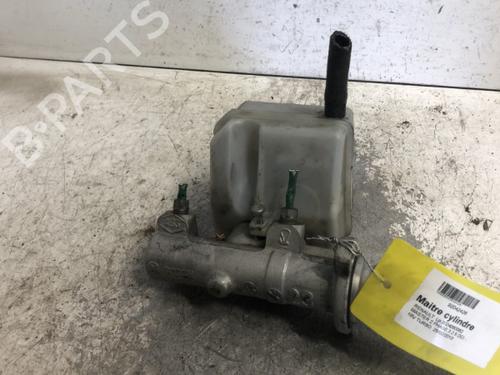 Used Brake master cylinder Brake master cylinder RENAULT MASTER II Van (FD) 2.5 dCi (FD01, FD02, FD21, FD22, FD31, FD32, FD3Y, FD71,... (120 hp) 34299479 34299479
