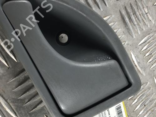 Højre fortil invendig håndtag Højre fortil invendig håndtag RENAULT TWINGO I (C06_) [1993-2012] 34300839 34300839