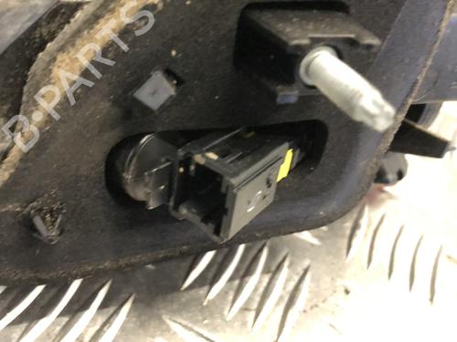 left-tailgate-light-peugeot-2008-i-cu_-2013-34300438 main image