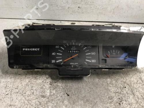 Used Instrument cluster Instrument cluster 34298138 34298138