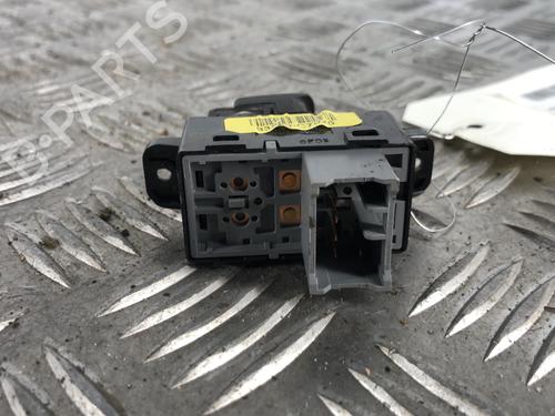 Used Right rear window switch Right rear window switch HYUNDAI i20 II (GB, IB) [2014-2021] 34303924 34303924