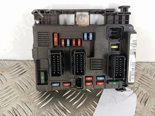 Used Fuse box Fuse box 34301590 34301590