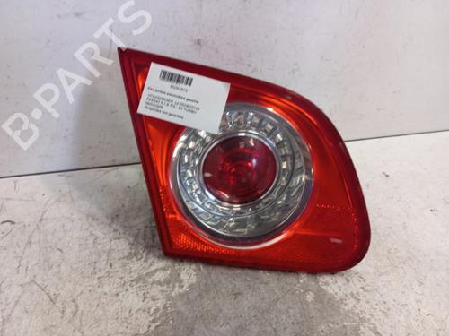 Farolim esquerdo da mala Farolim esquerdo da mala VW PASSAT B6 (3C2) 1.9 TDI (105 hp) 34299335 34299335