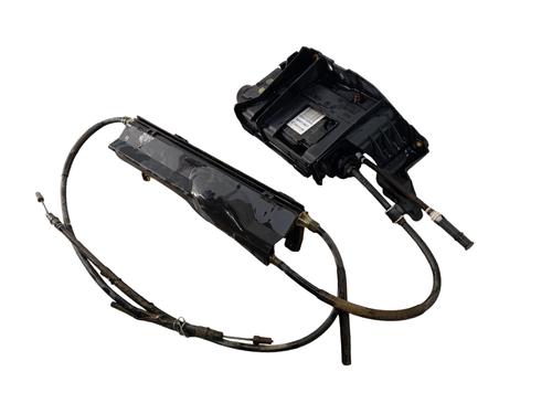 electric-handbrake-renault-scenic-ii-jm01_-2003-2004-2005-2006-2007-2008-2009-2010-34558237 main image