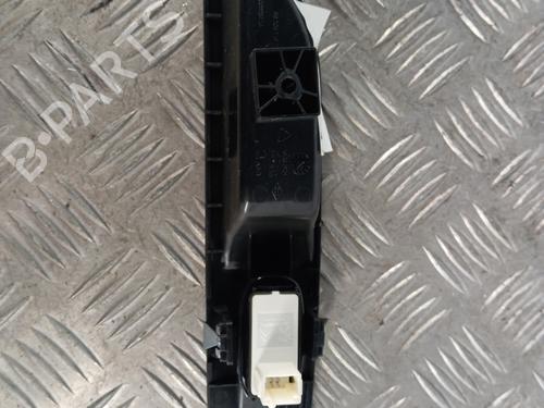 Used Right rear window switch Right rear window switch 34304271 34304271