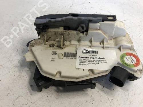front-right-lock-vw-tiguan-5n_-2007-2008-2009-2010-2011-2012-2013-2014-2015-2016-2017-2018-34298571 main image