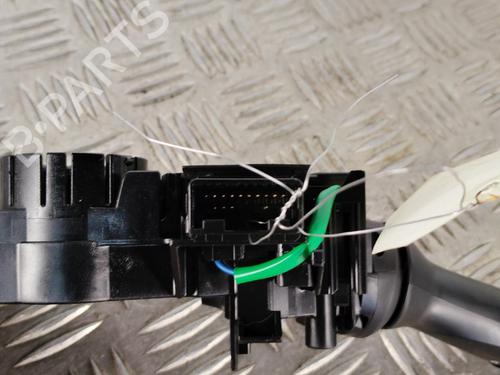 Schalter für Schalter TOYOTA YARIS (_P13_) 1.4 D (NLP130_, NLP130) (90 hp) 39897682 39897682